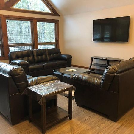 Villa Wolf Den Valemount Exterior foto